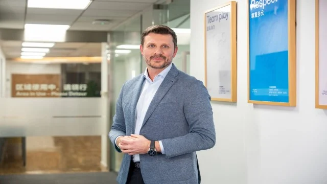 总裁照片 640x360